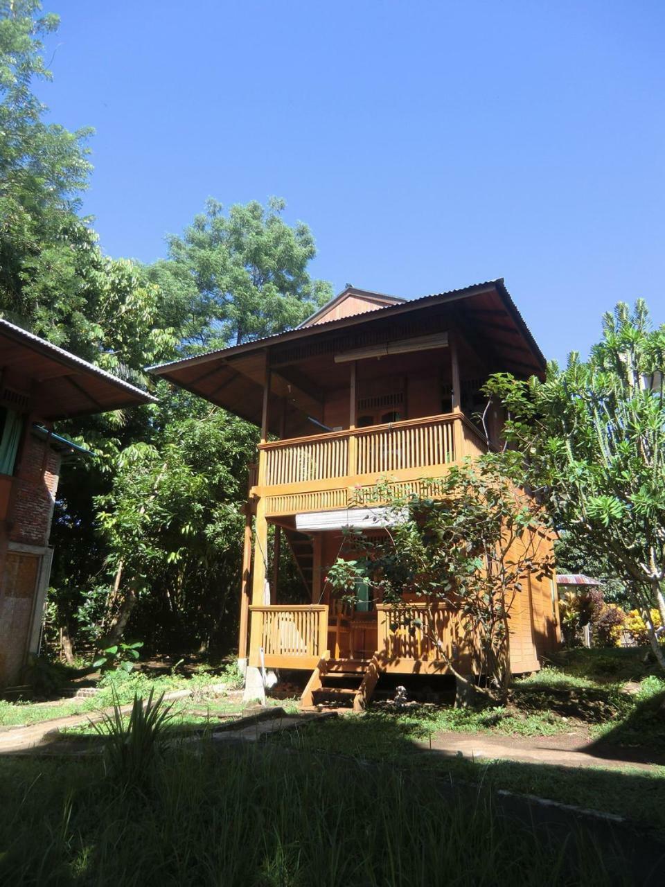 Bunaken Sea Garden Resort Exterior photo